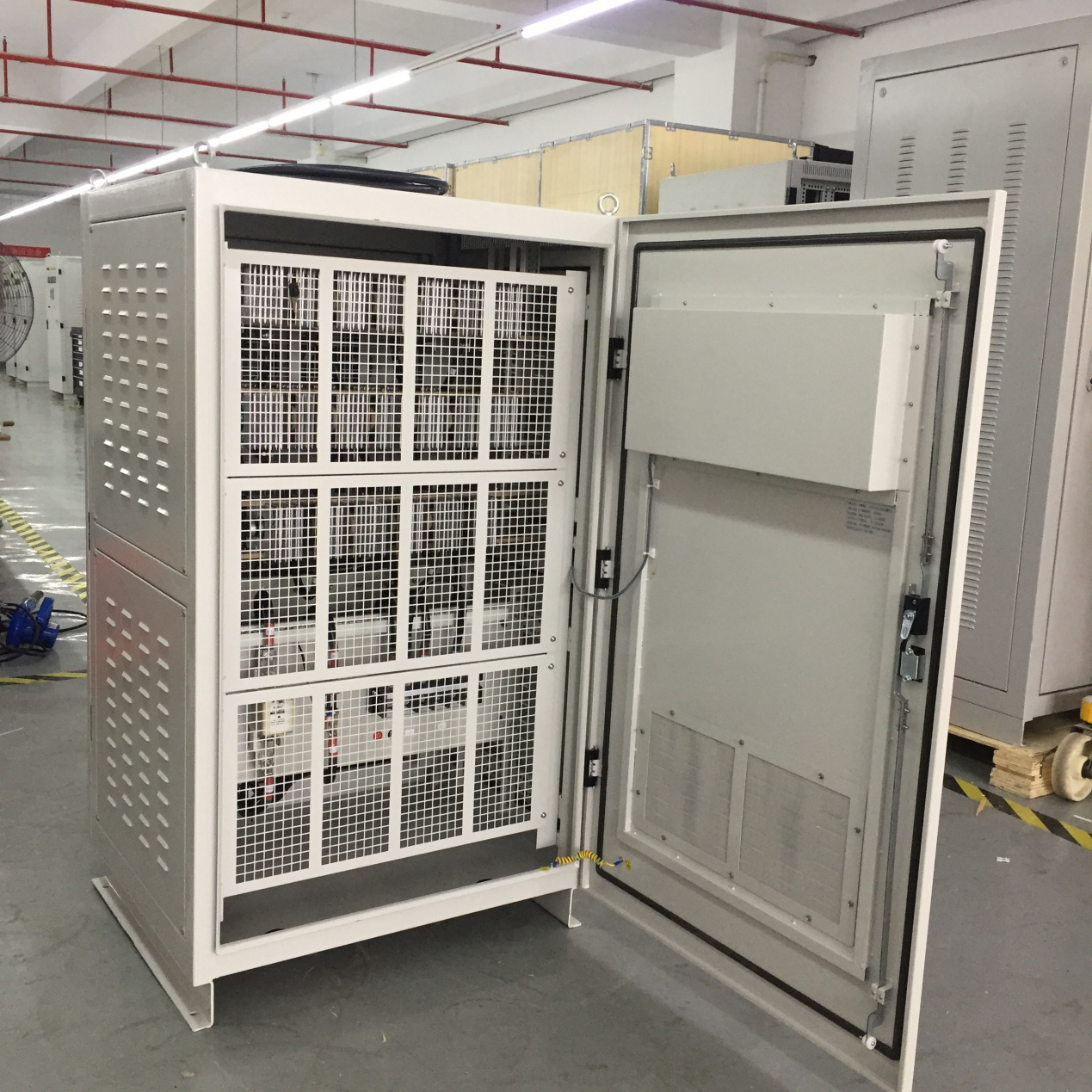 uXcel 110V 200AH